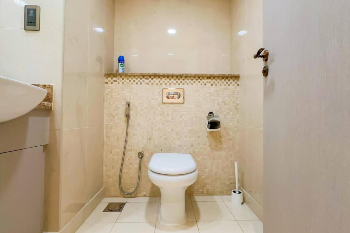 Summer Offer Private Beach And Pool Dubai